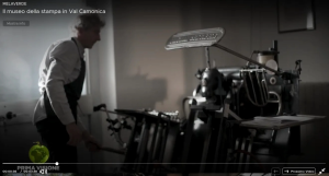 Artogne Marino Andreoli all'opera con la Linotype
